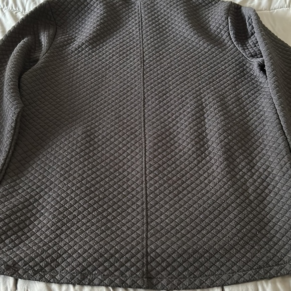 Zyia Hoody - Picture 7 of 11